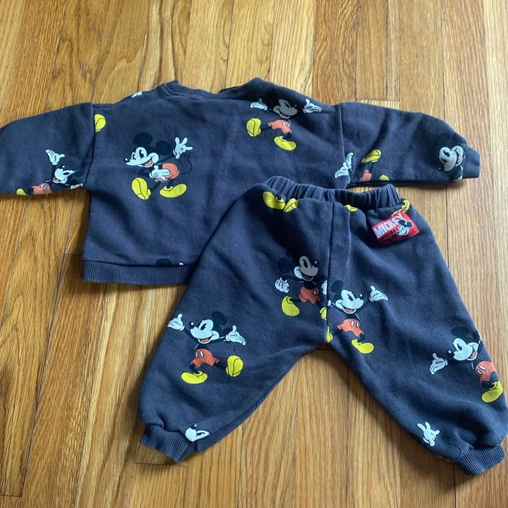 Disney Zara Mickey Mouse Sweat Set